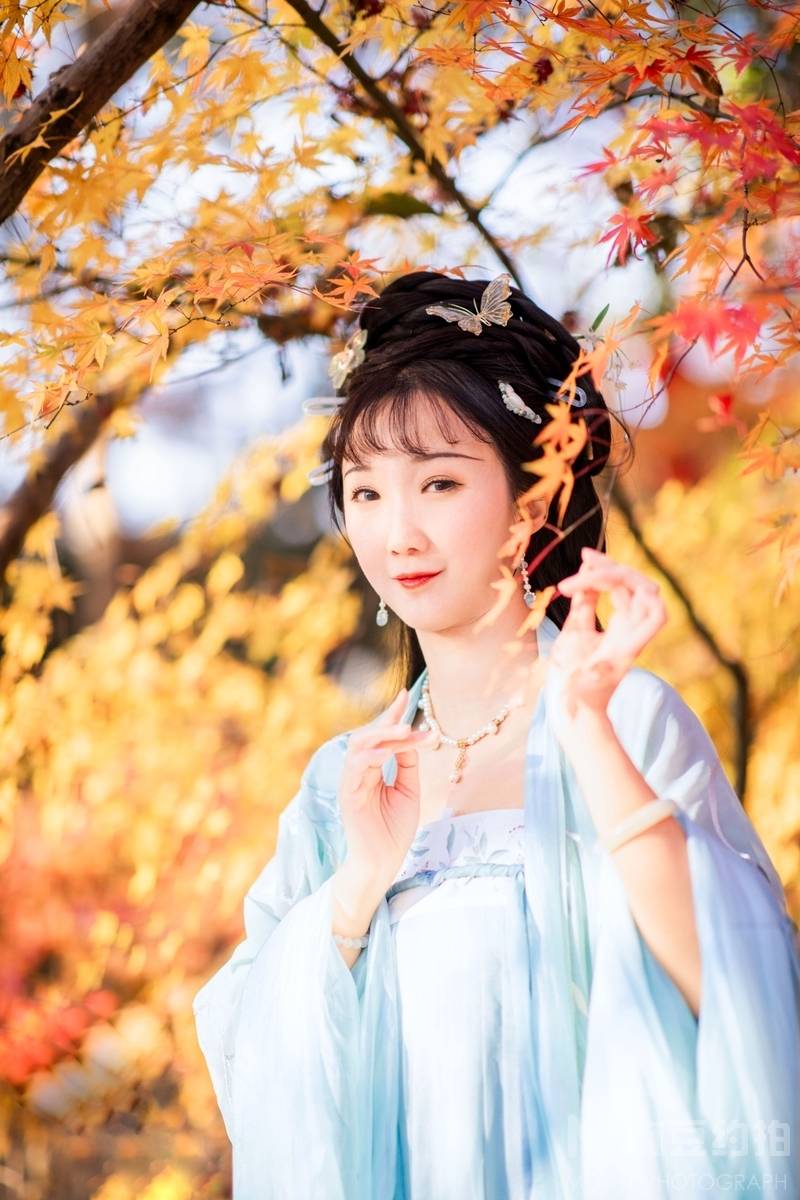 汉服模特