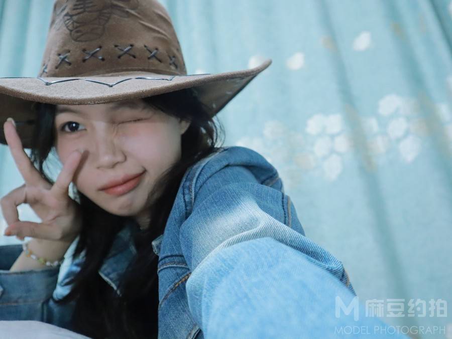 胶片模特