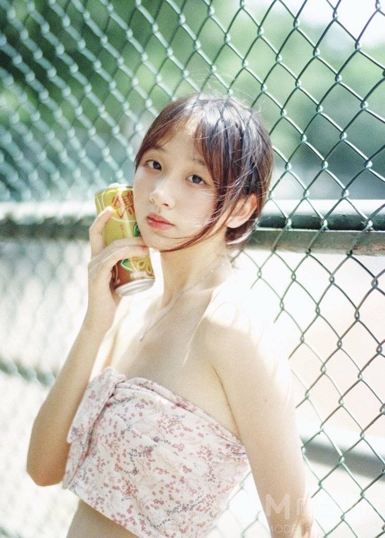 胶片模特