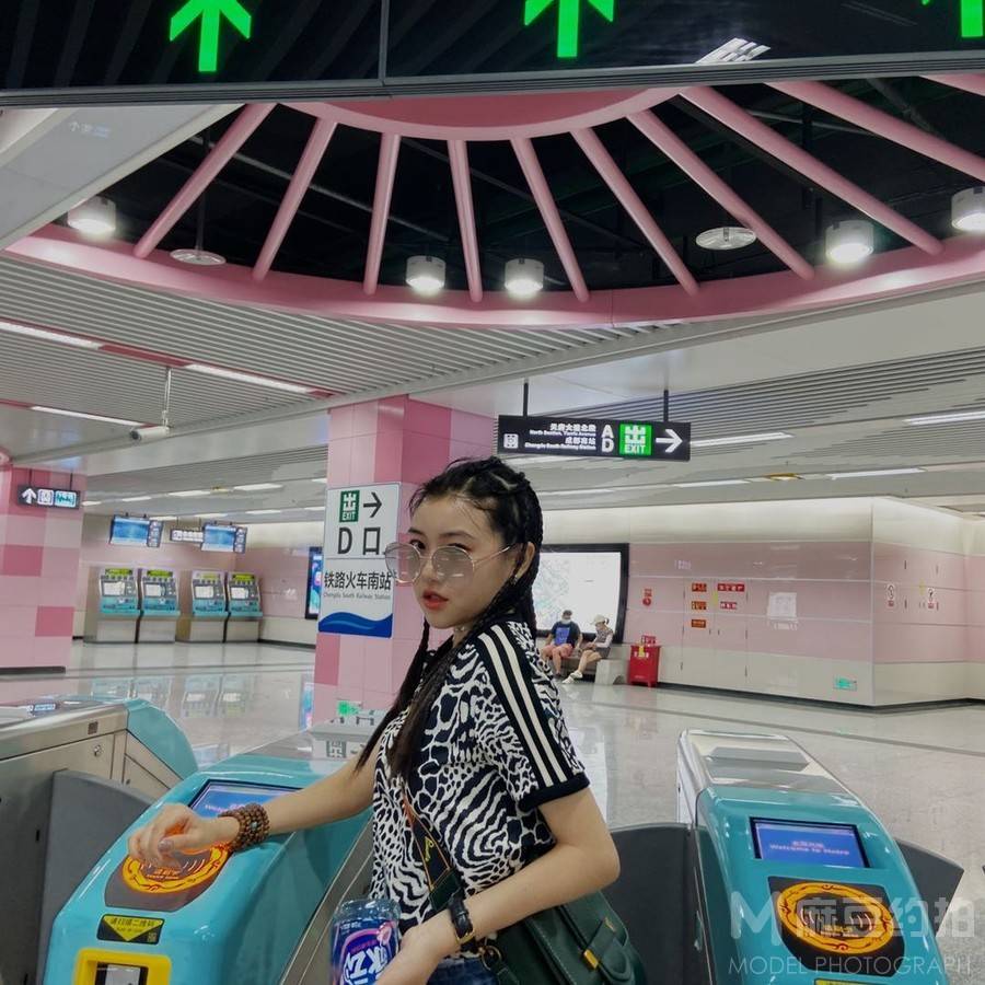 暗黑模特