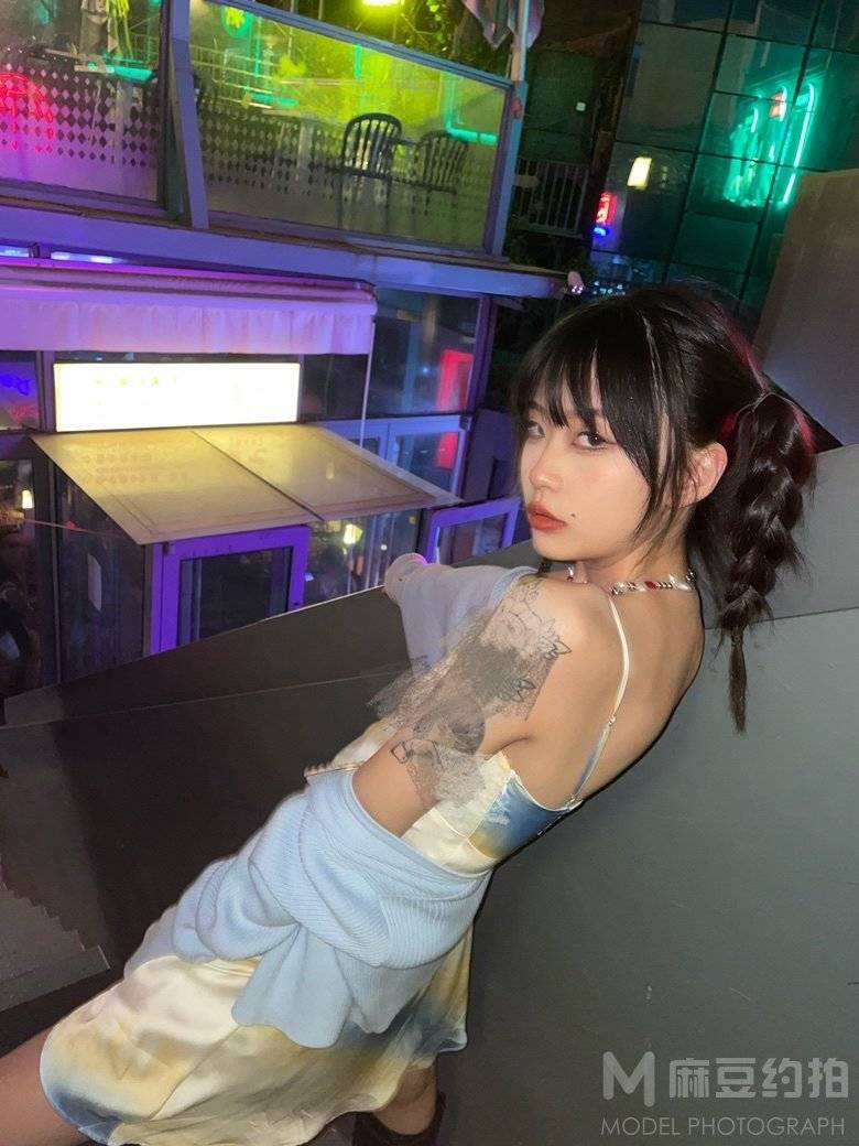 胶片模特