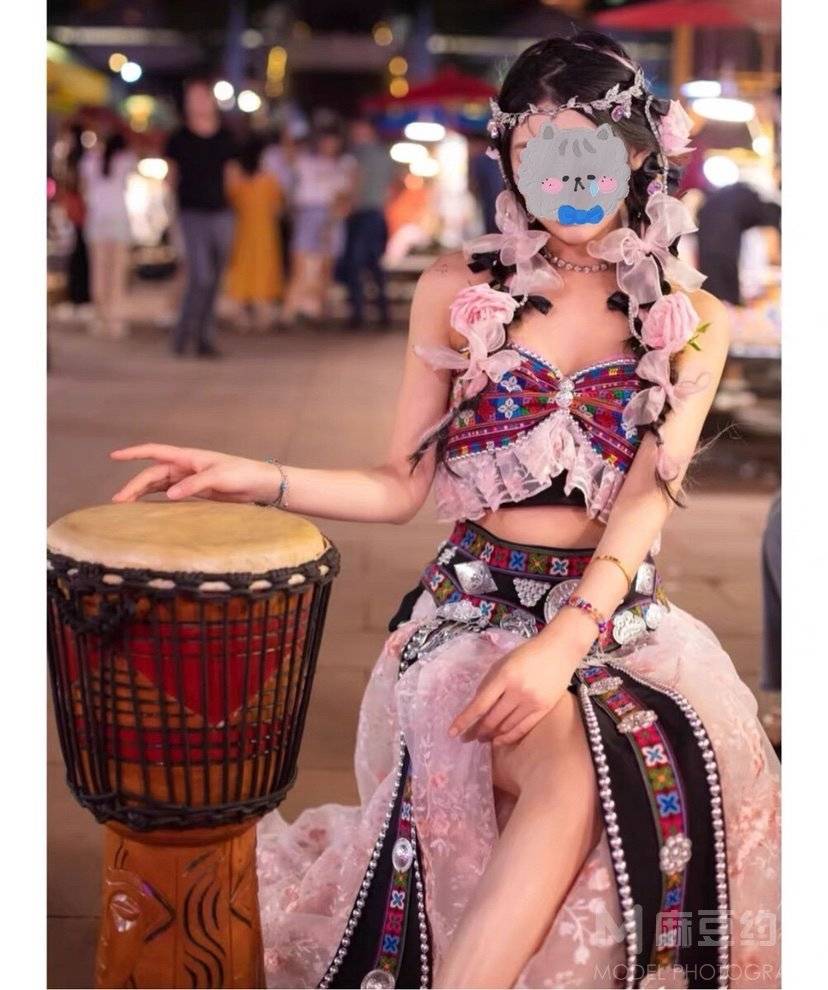 胶片模特