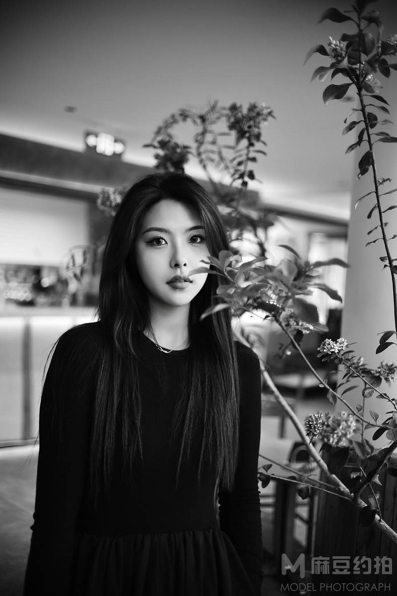 黑白模特
