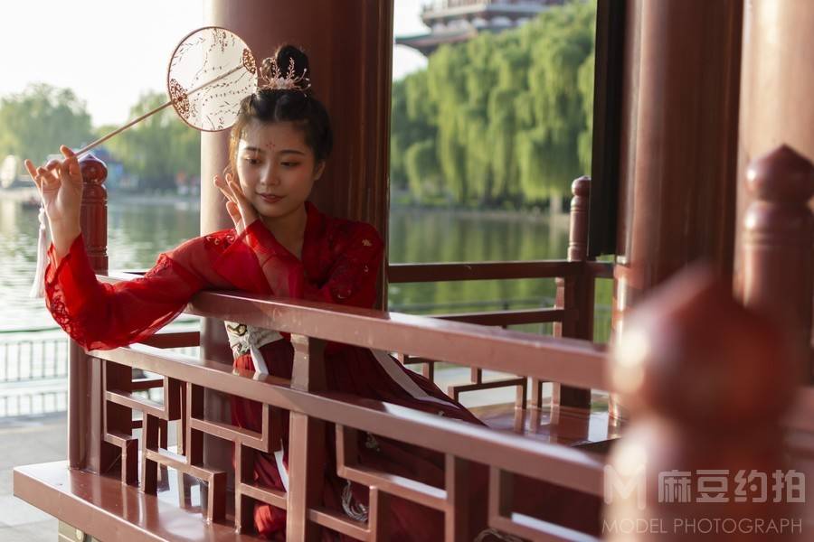 汉服模特
