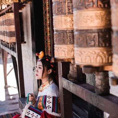 汉服模特