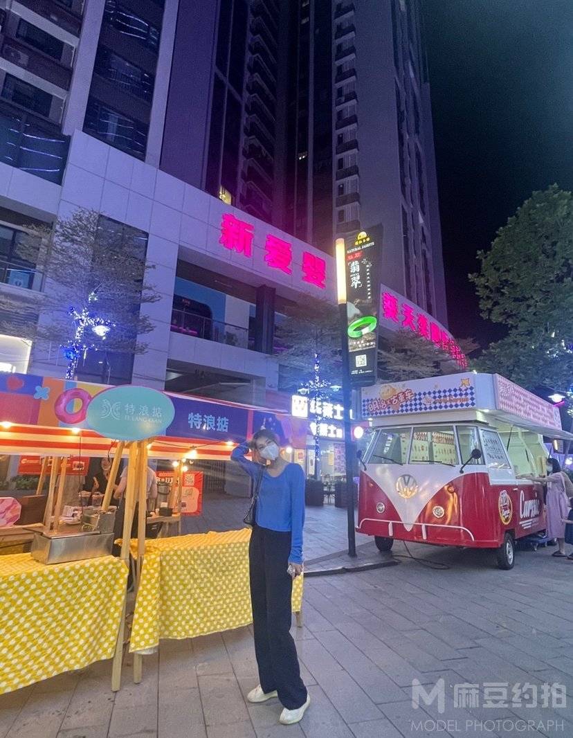 夜景模特