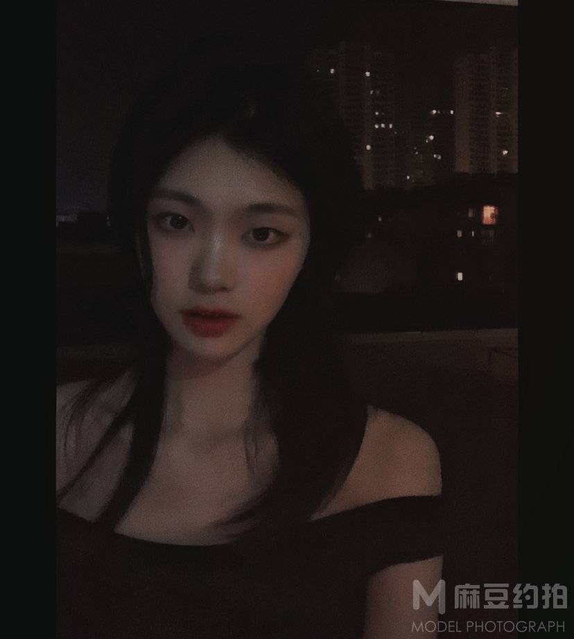 胶片模特