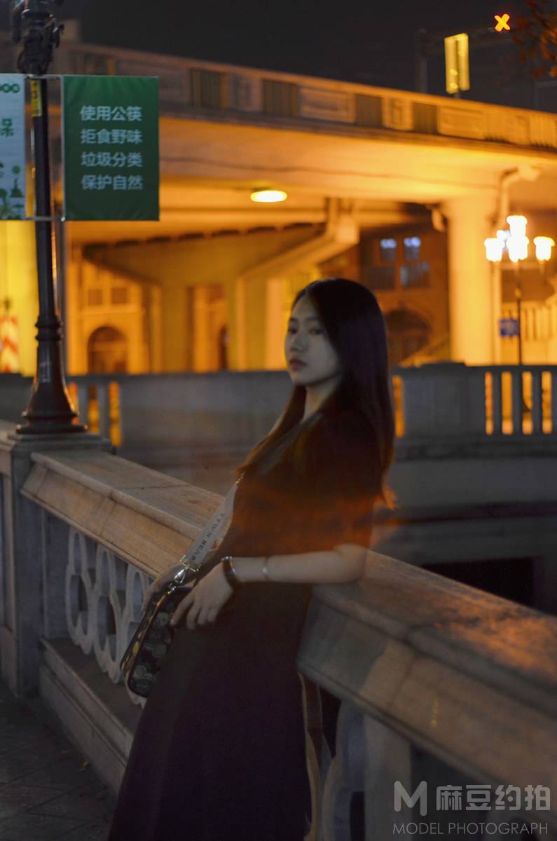 夜景模特