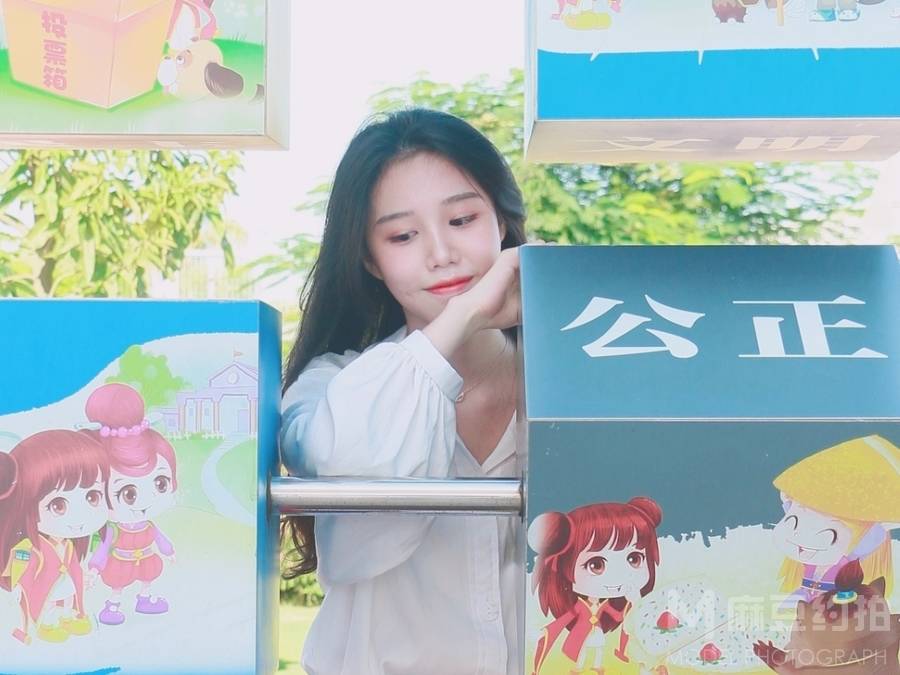 校园模特