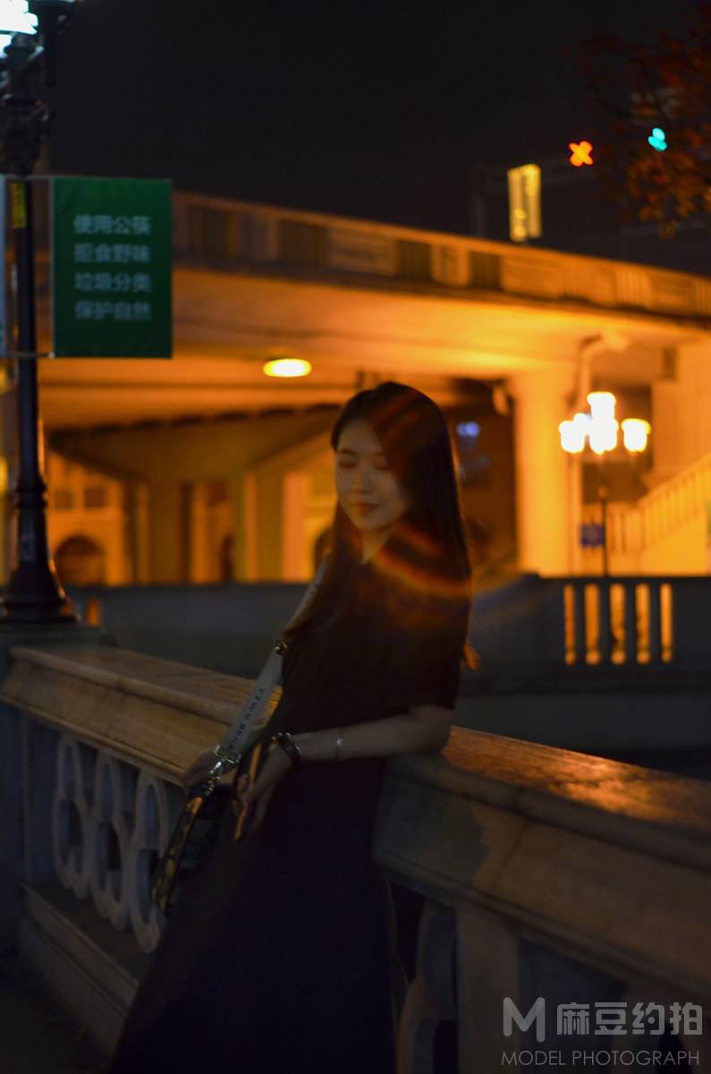 夜景模特