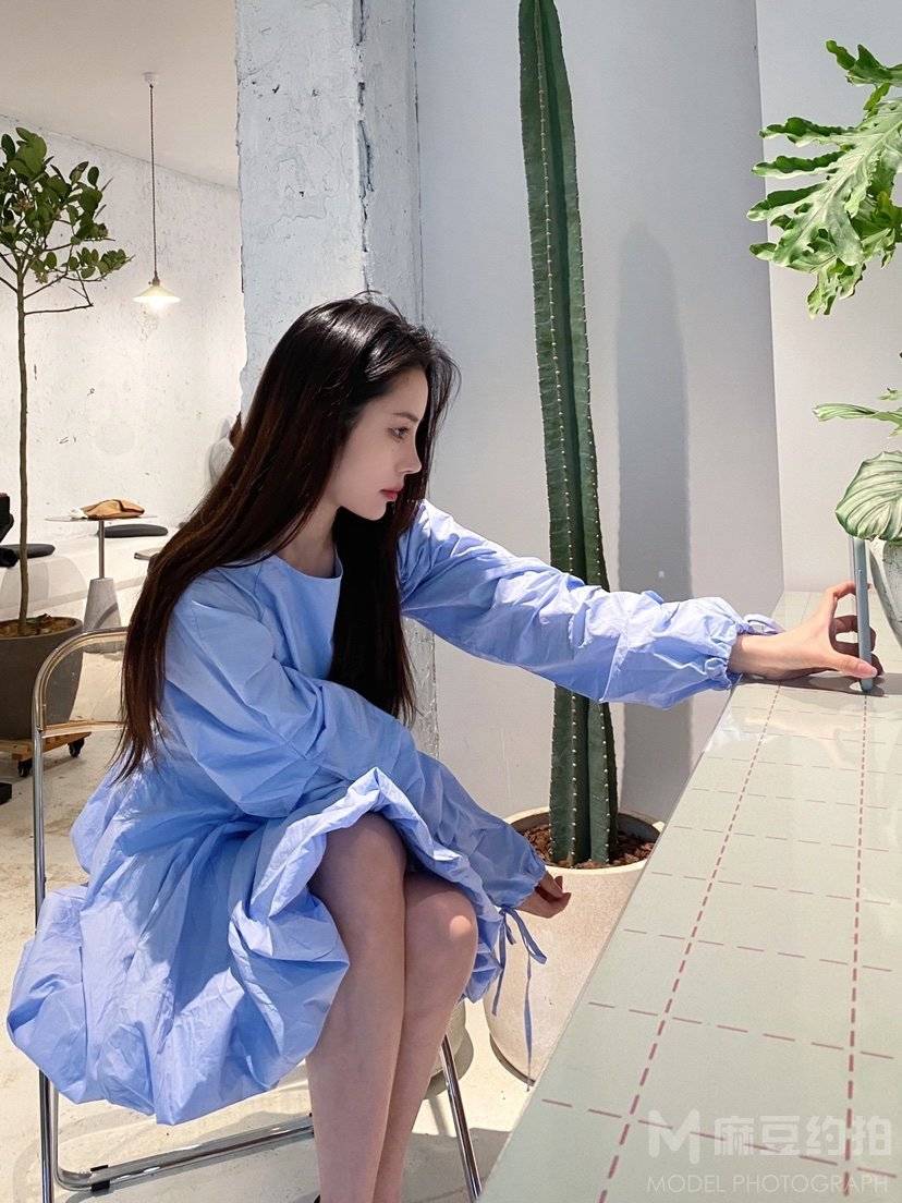 黑白模特