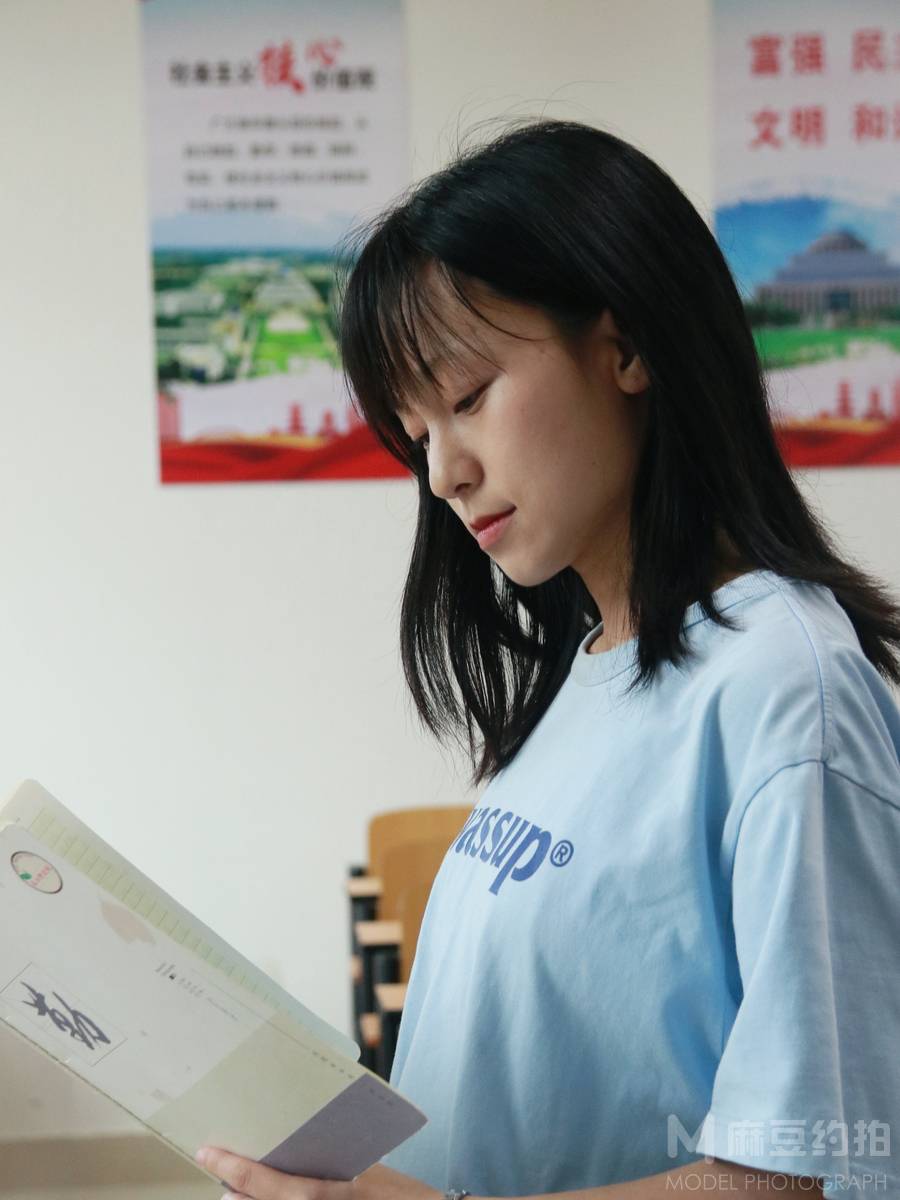 校园模特