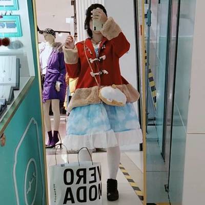校园模特