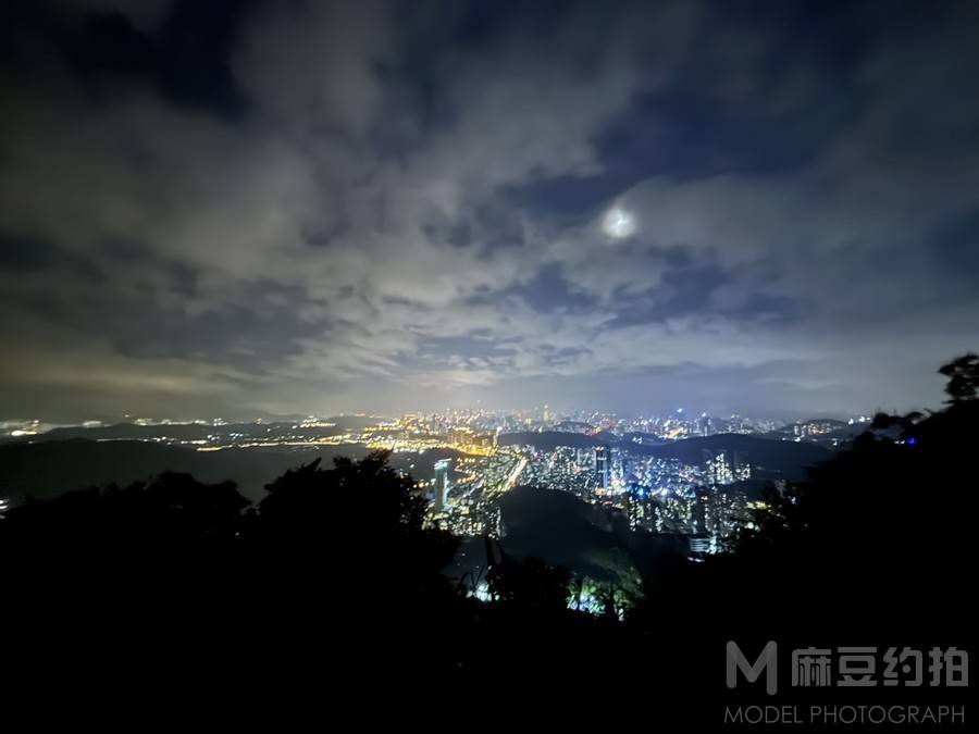 夜景模特
