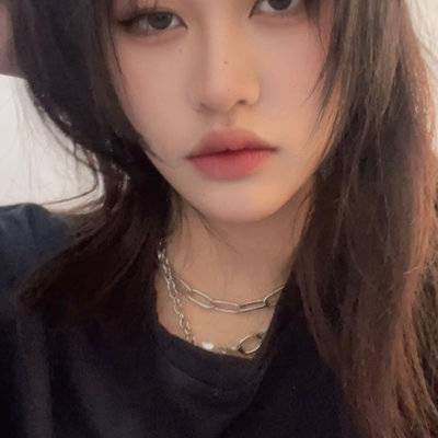 黑白模特