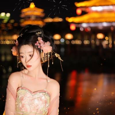 汉服模特