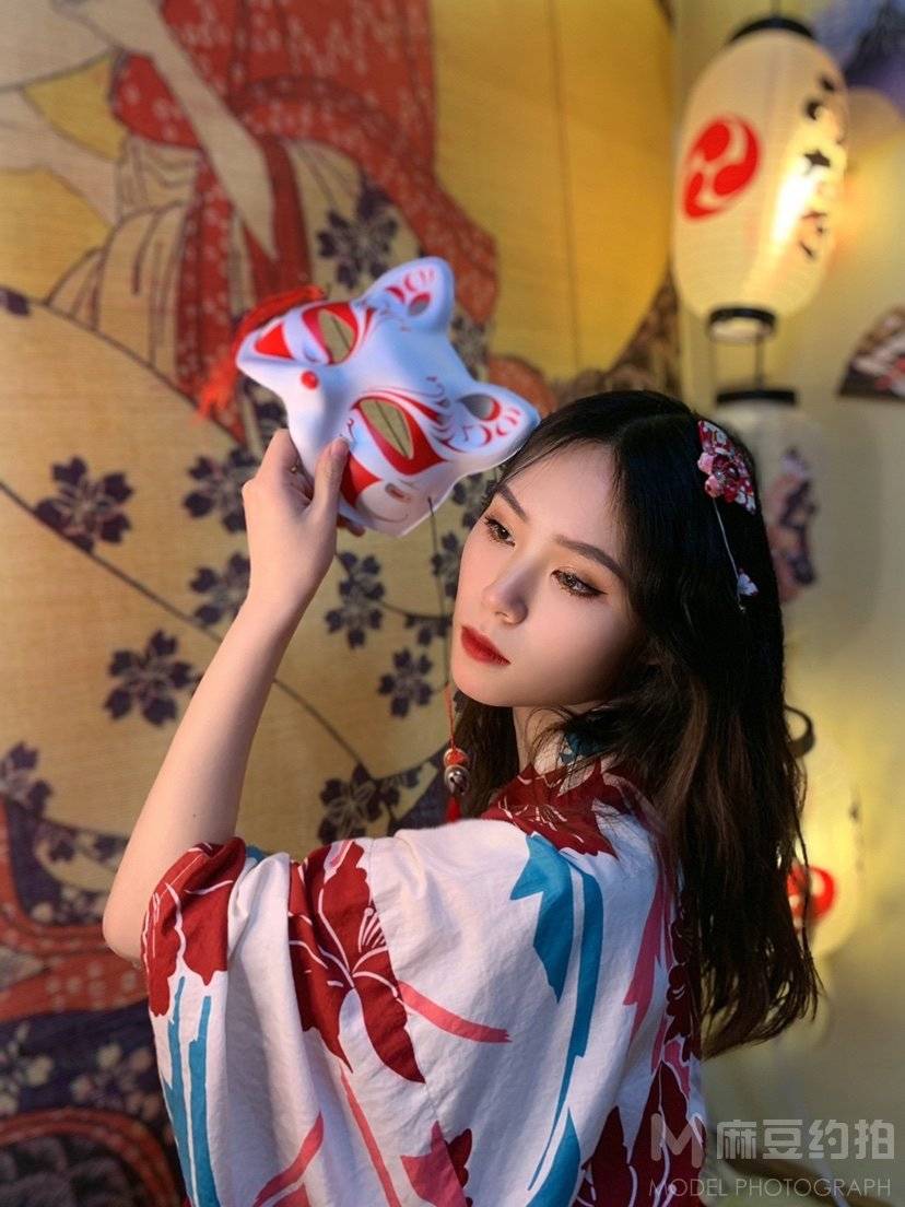 妆容模特