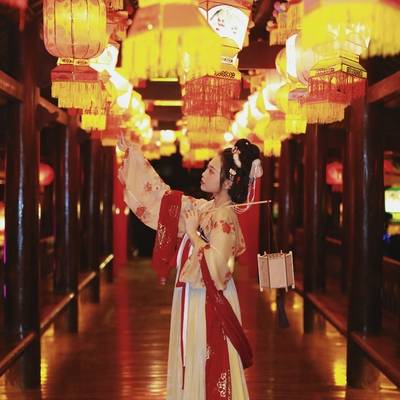汉服模特