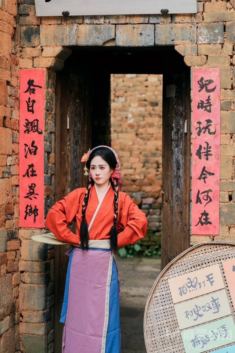 汉服模特