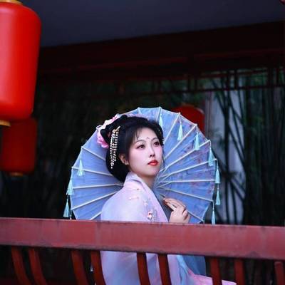 汉服模特