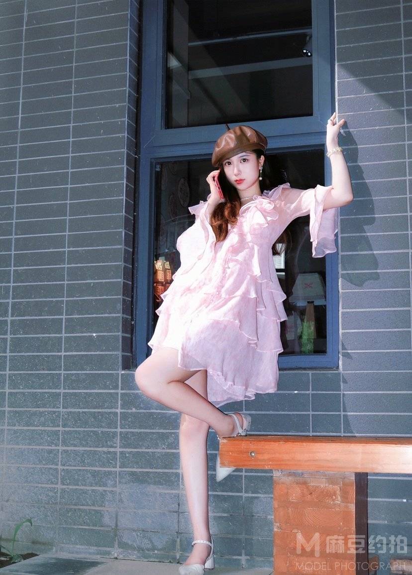 校园模特