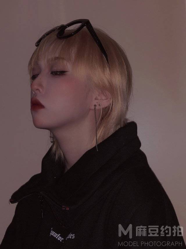 暗黑模特