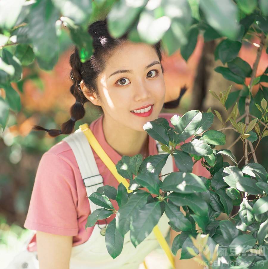 校园模特