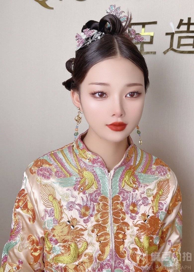 妆容模特