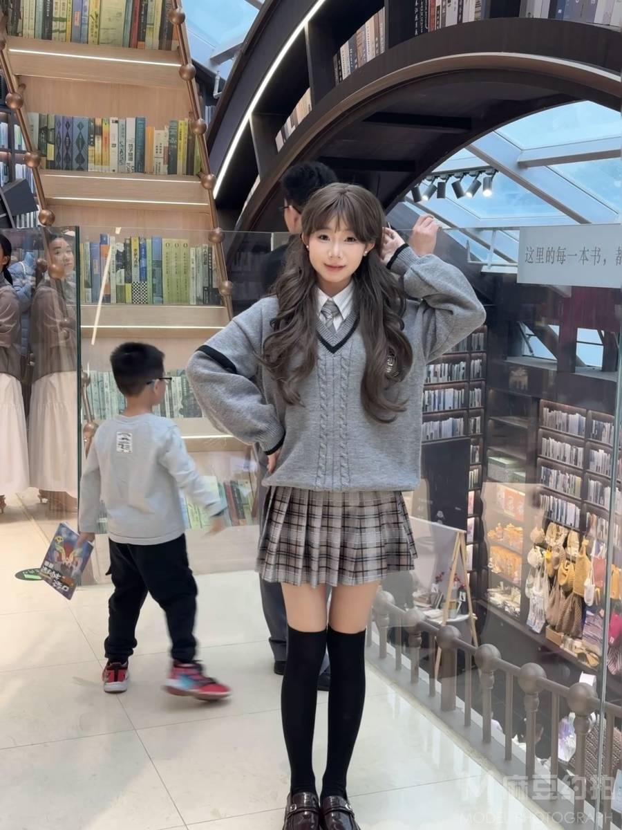 校园模特