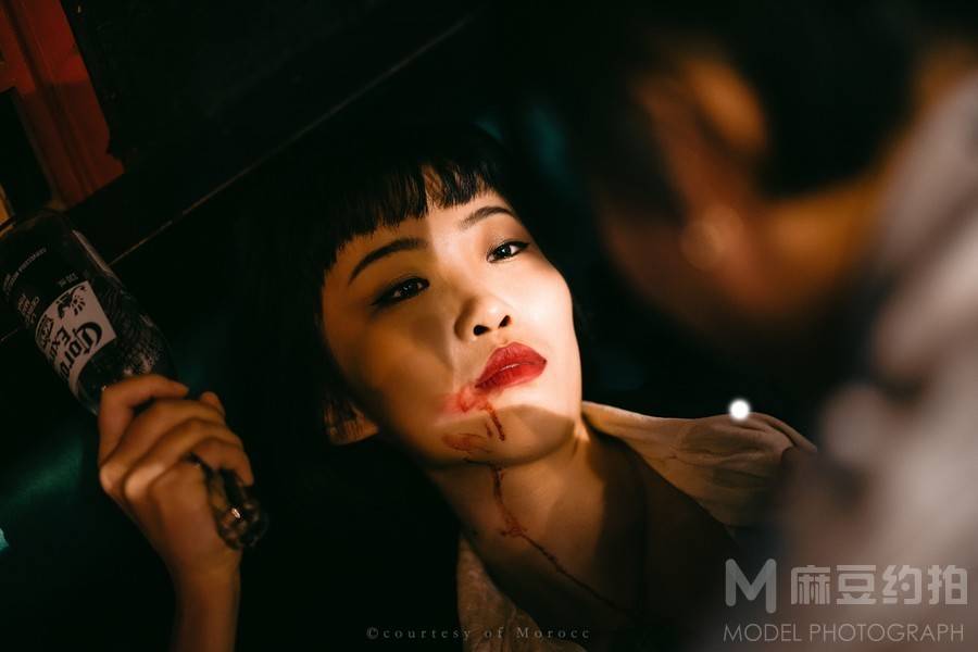 情绪模特
