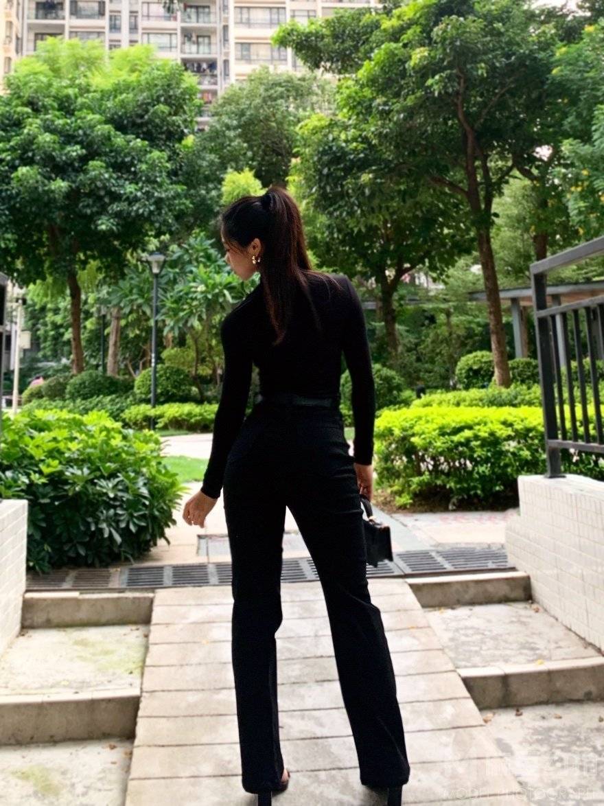 黑白模特