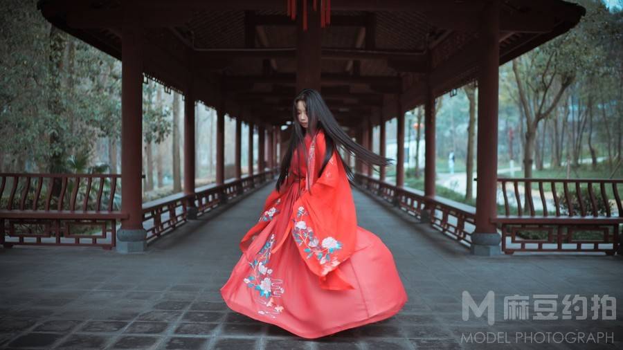 汉服模特