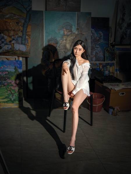 情绪模特