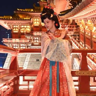 汉服模特