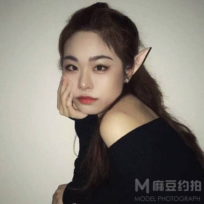 胶片模特