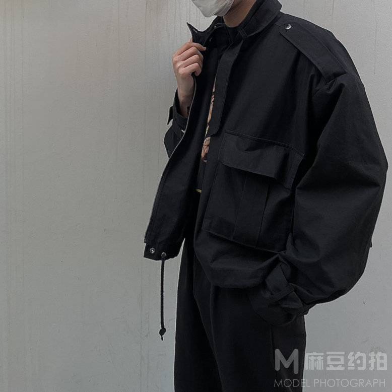 黑白模特
