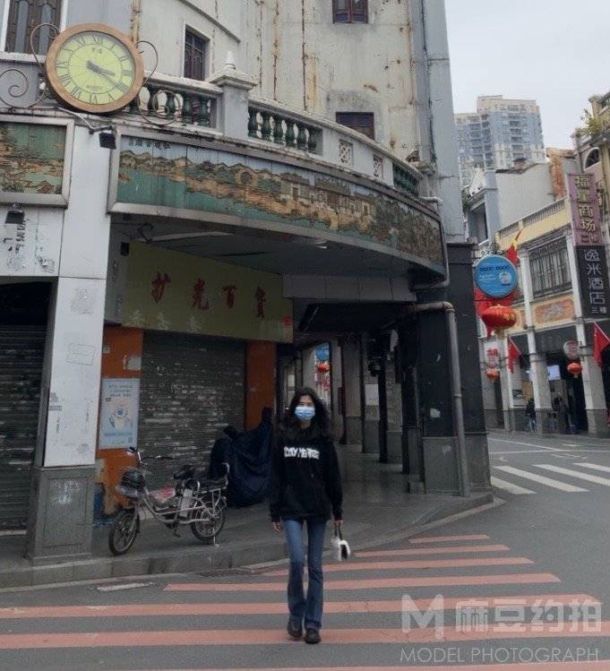 校园模特