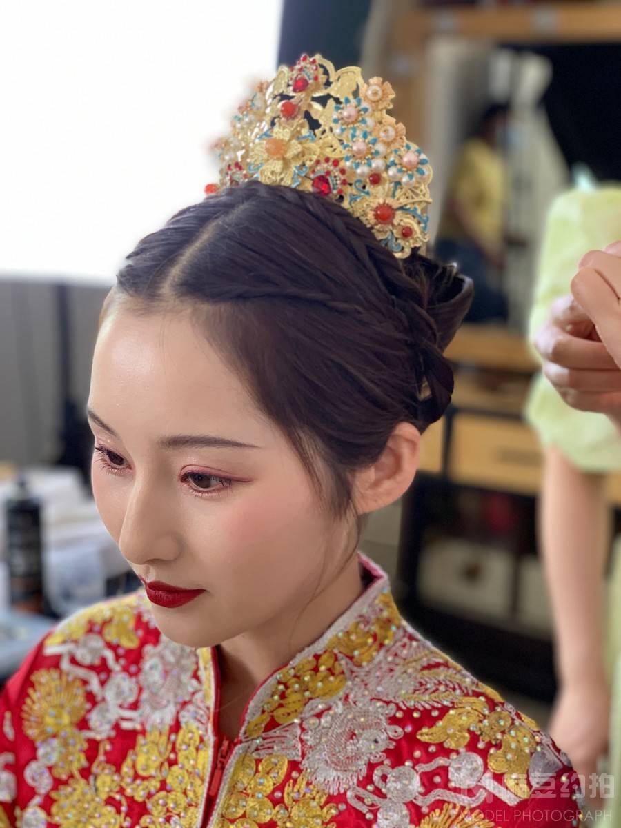 妆容模特