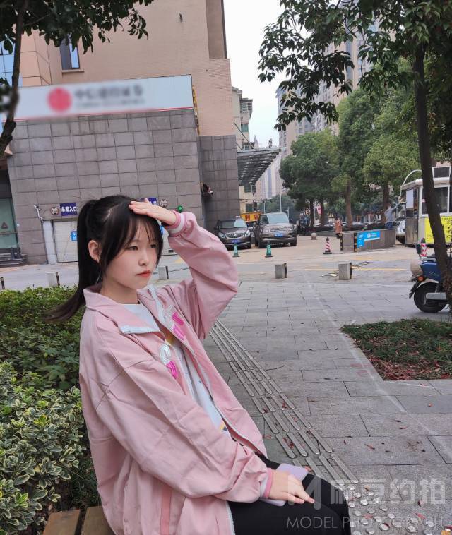 清新模特
