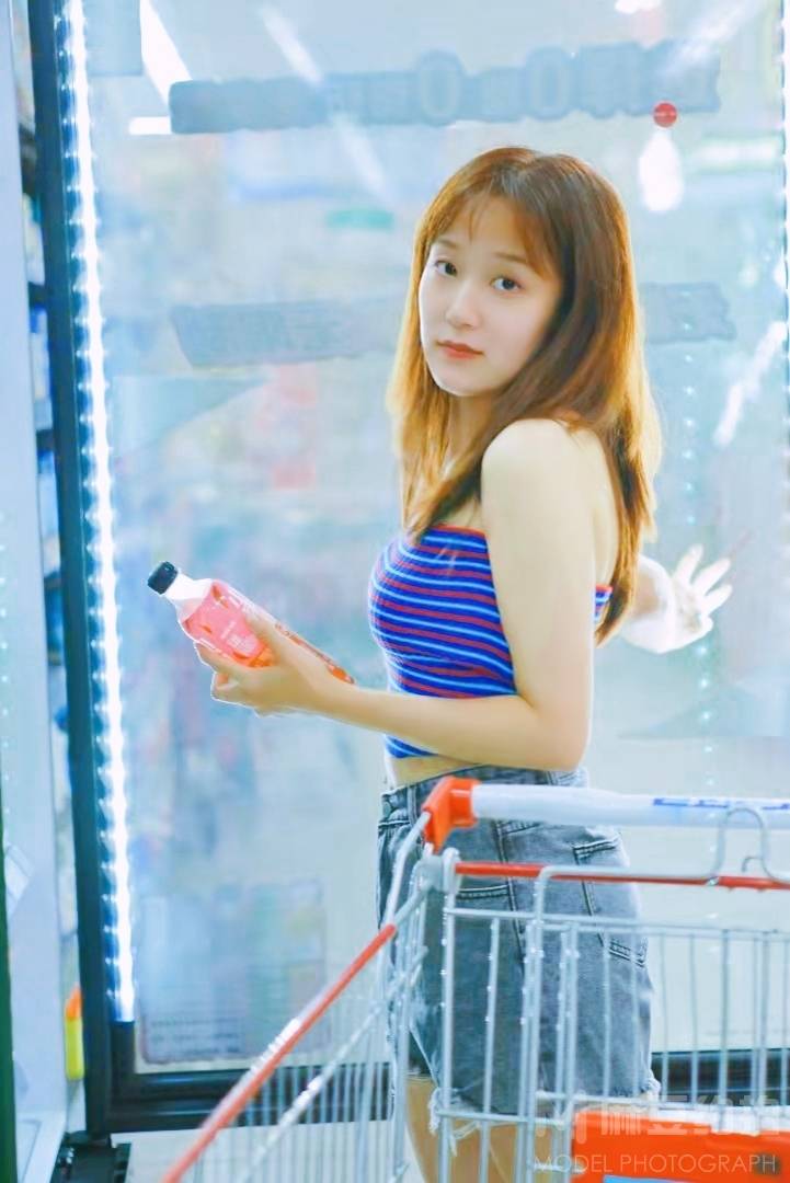 清新模特