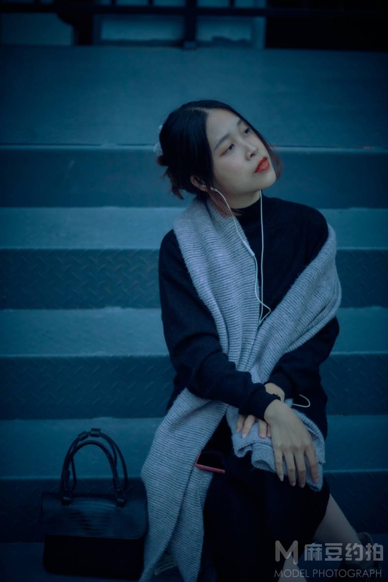 情绪模特