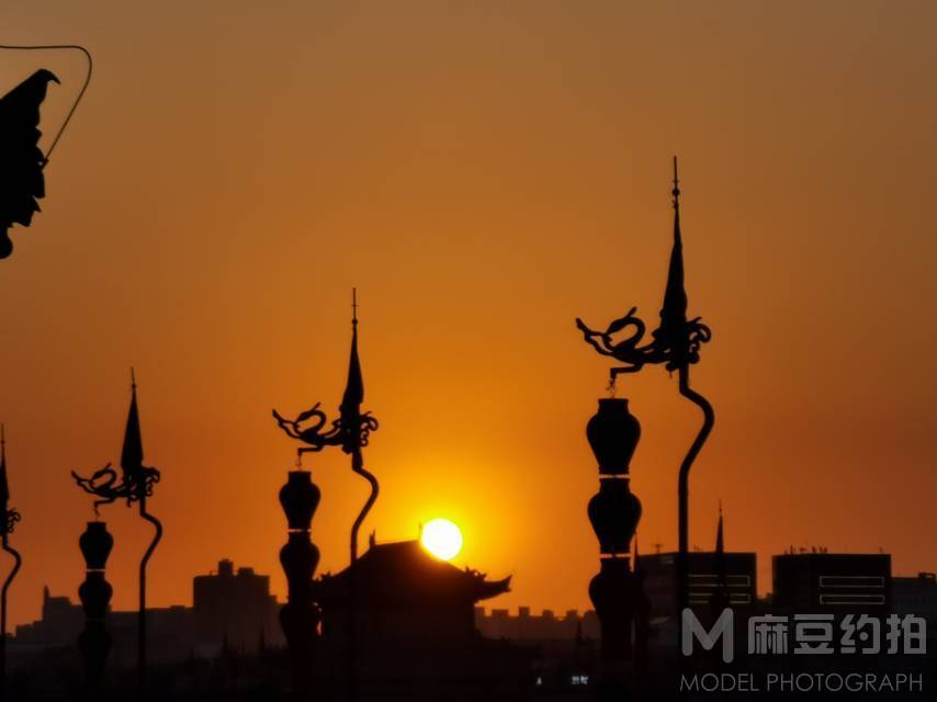 夜景模特