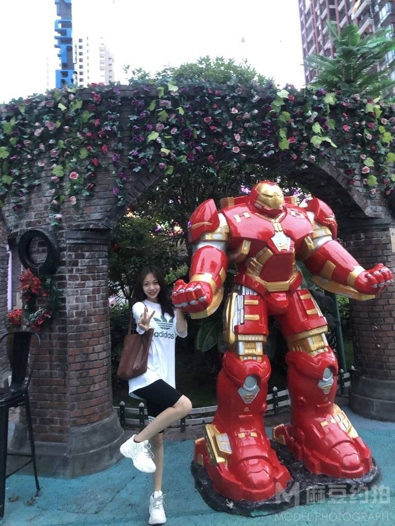 妆容模特