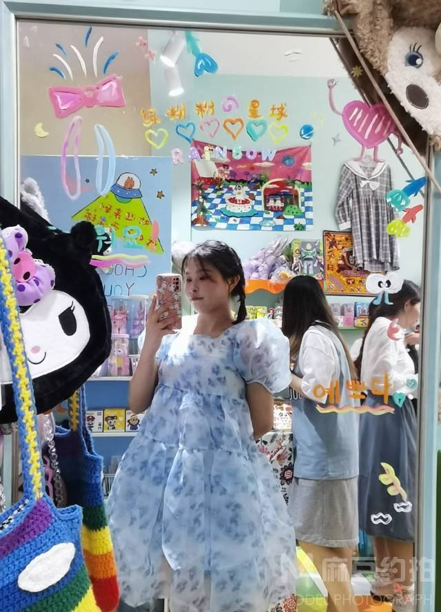 校园模特
