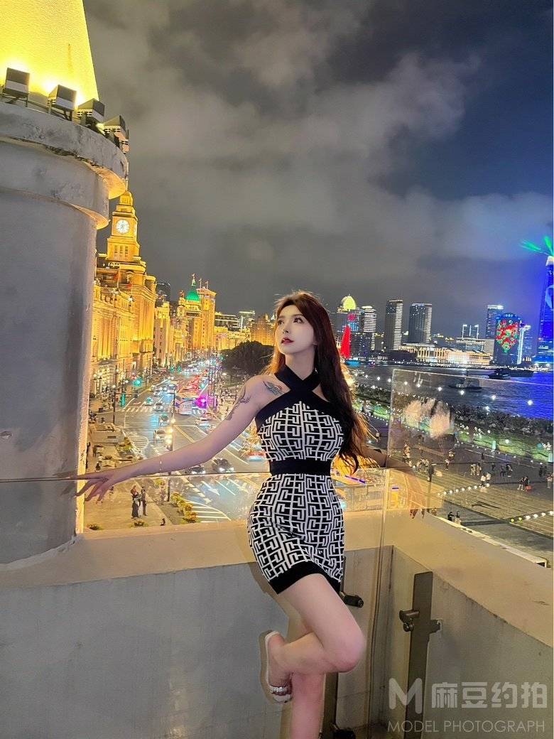 夜景模特