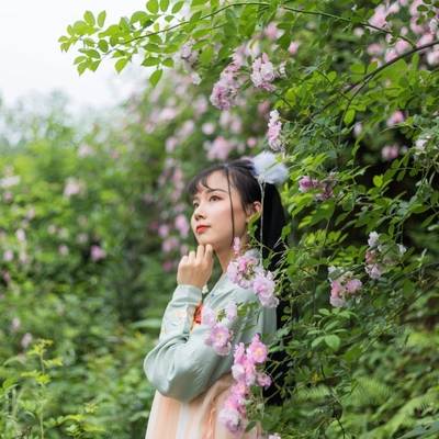 汉服模特