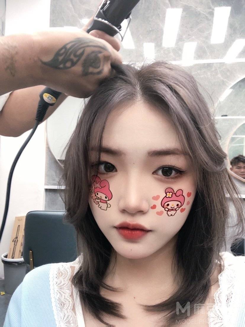妆容模特