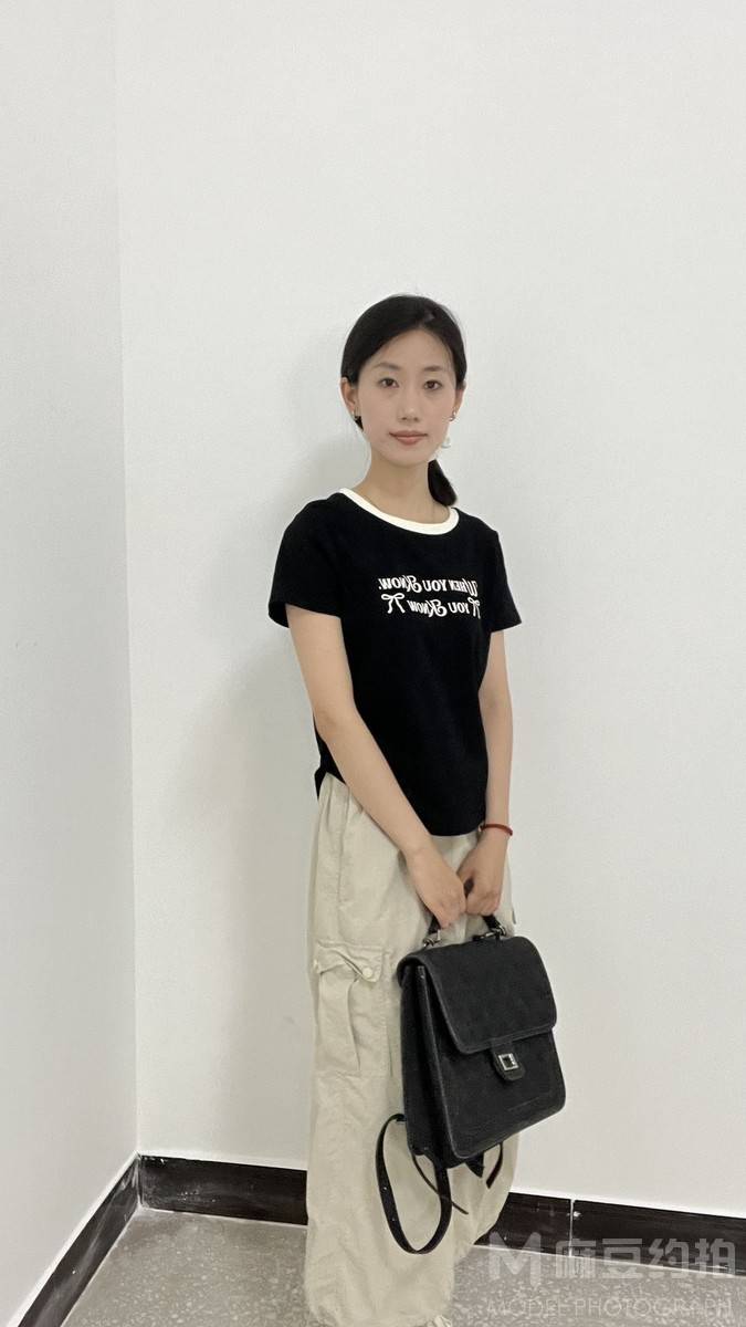 纪实模特
