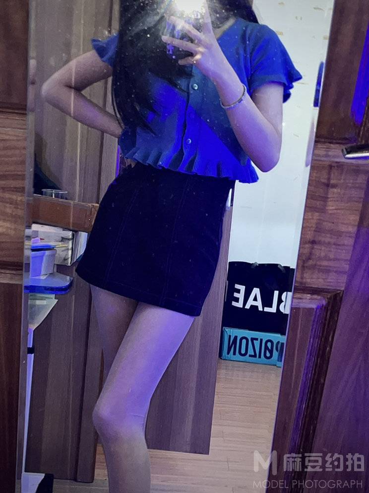黑白模特