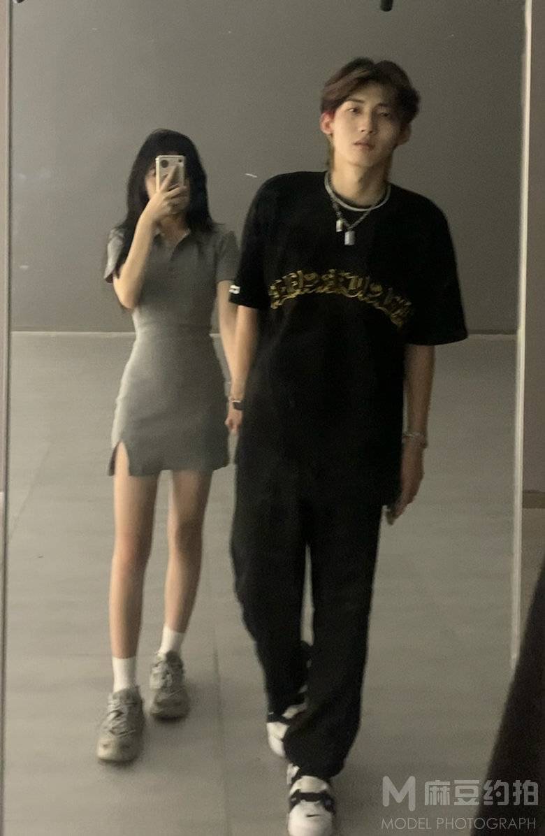 情侣模特